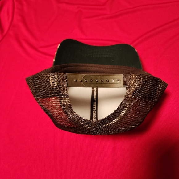 Yeti Camo Hat - Picture 7 of 8
